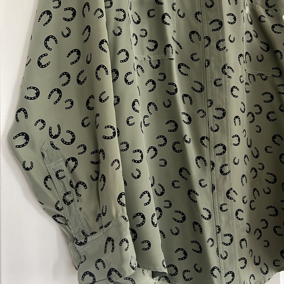 Elizabeth and James silk blouse - Picture 3 of 7